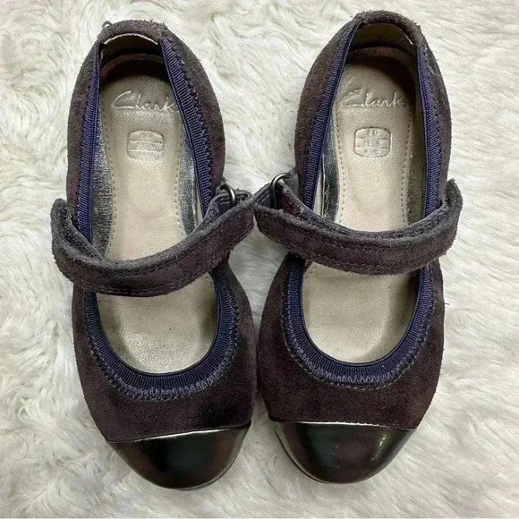 Clarks Ballet Flats Purple Silver Velvety Toddler Size 8 - Picture 4 of 16